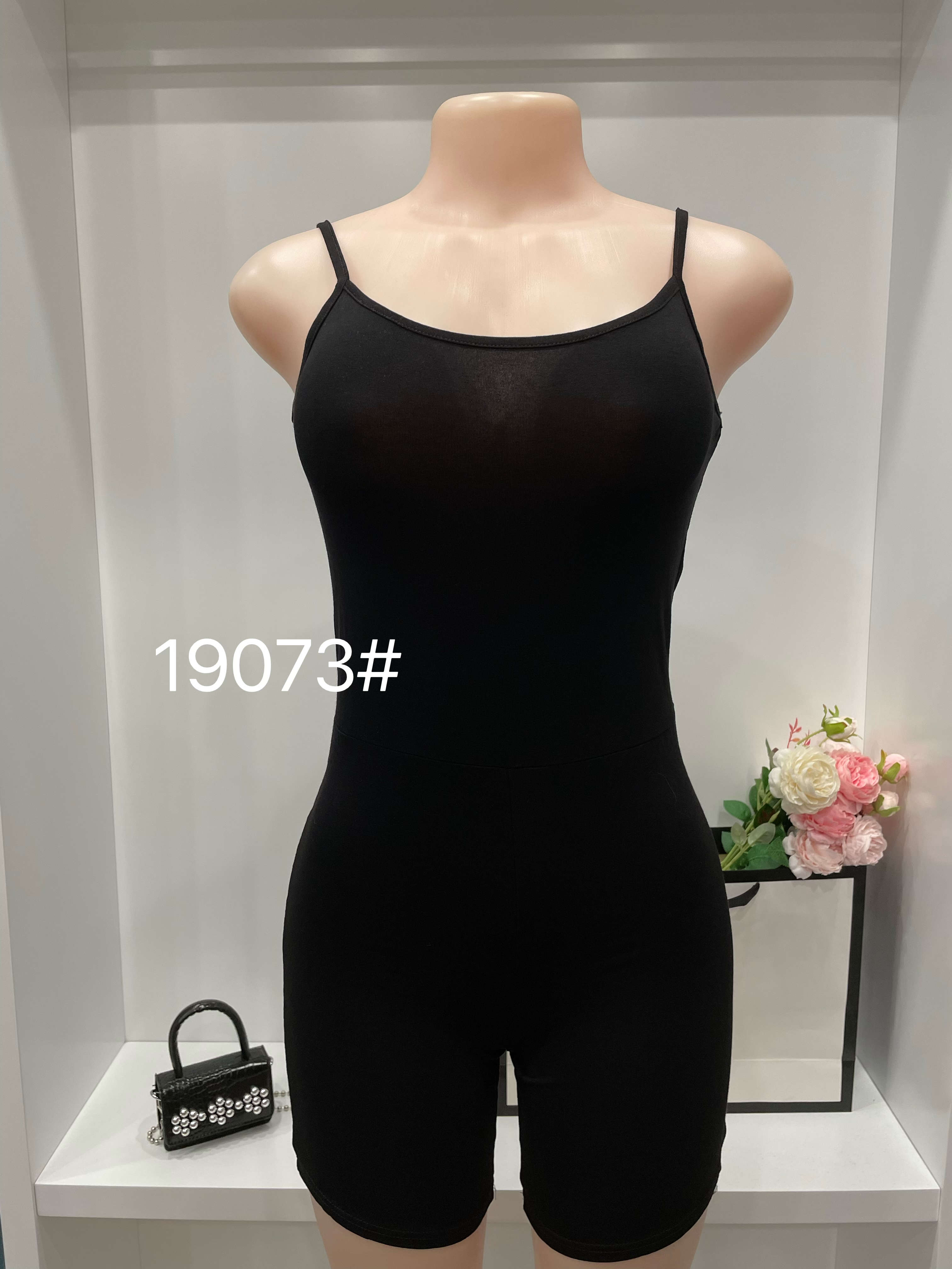 b921d443c0424fdab6f9e380c9a1a505.jpg